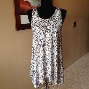 🦋 ISABELLA RODRIGUEZ TUNIC
